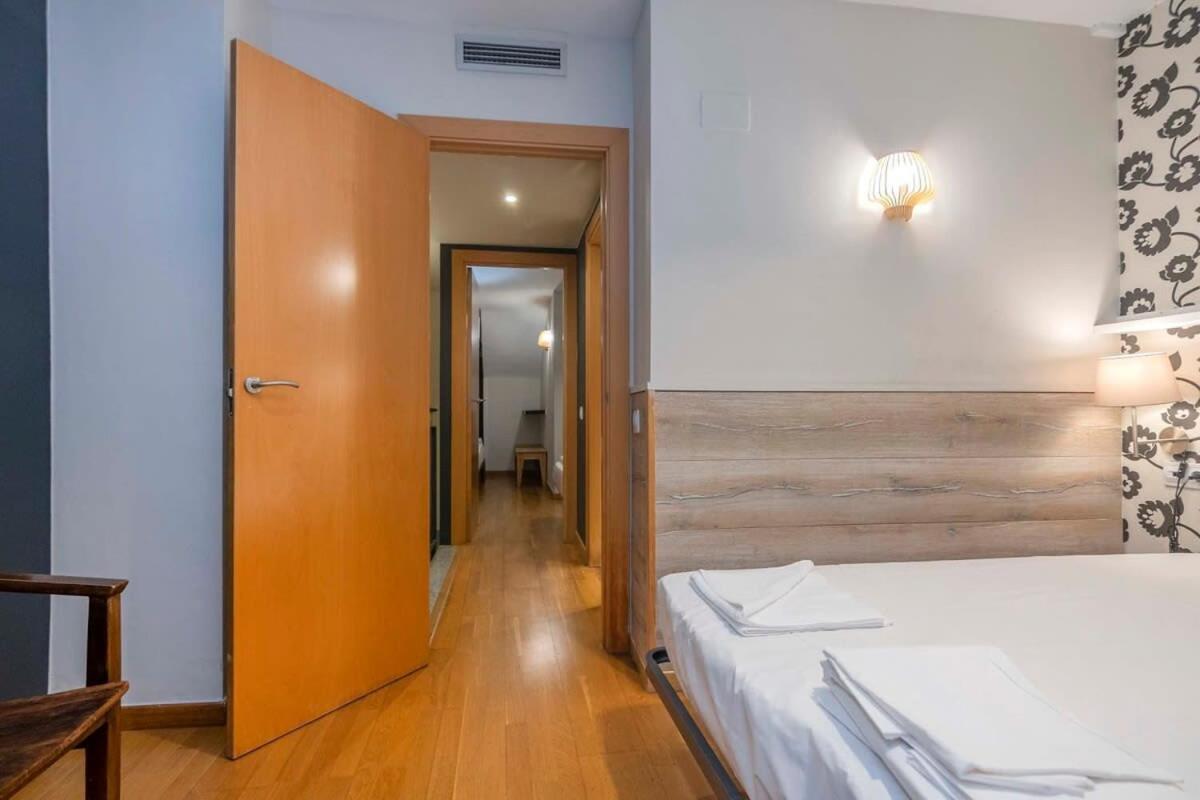 Apartamento Bright And Modern Duplex With Terrace In Eixample District P1 *