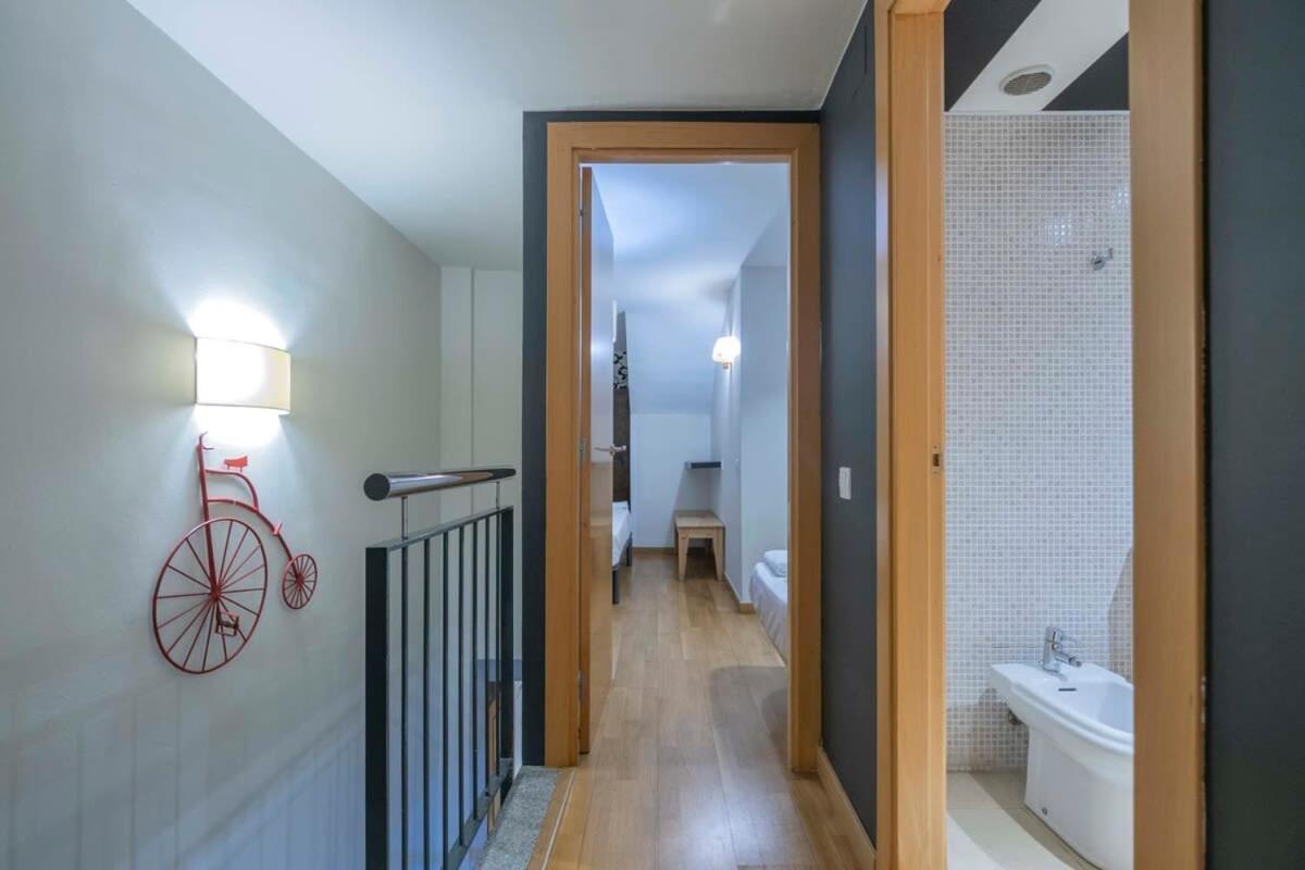 Bright And Modern Duplex With Terrace In Eixample District P1 Barcelona