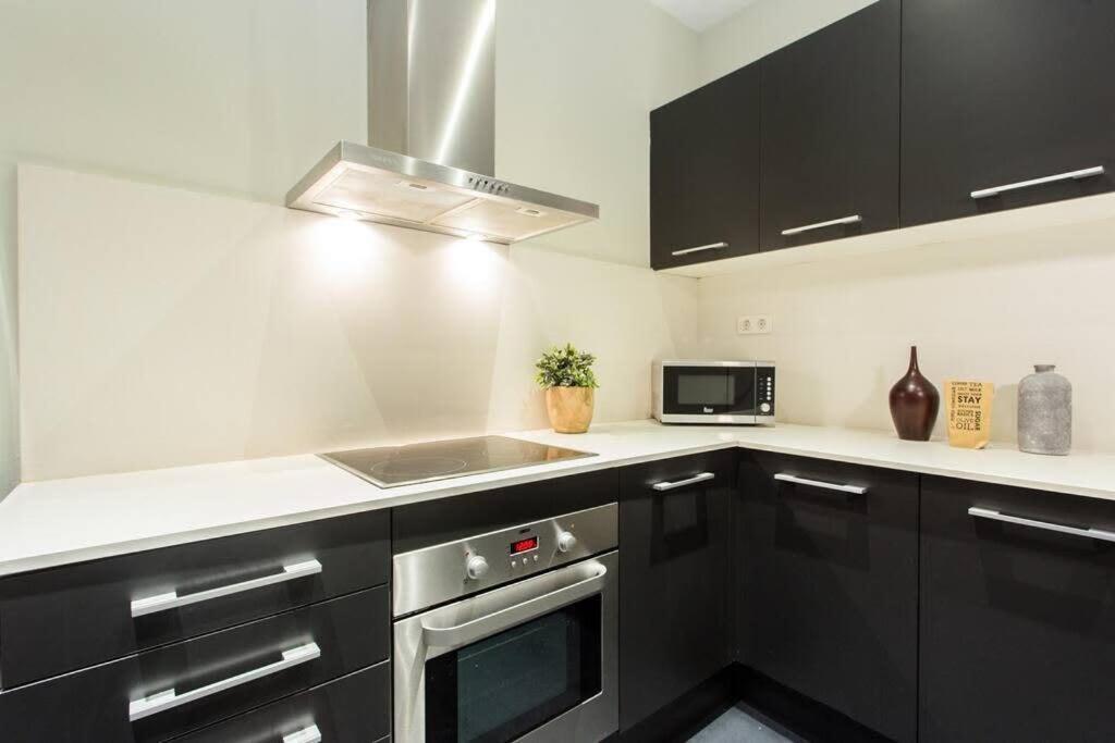 Bright And Modern 4bedroom With Terrace In Ramblas P2