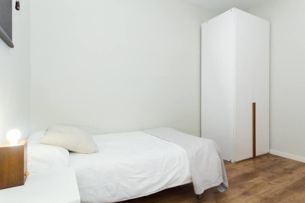 Apartamento Bright And Modern 4bedroom With Terrace In Ramblas P2