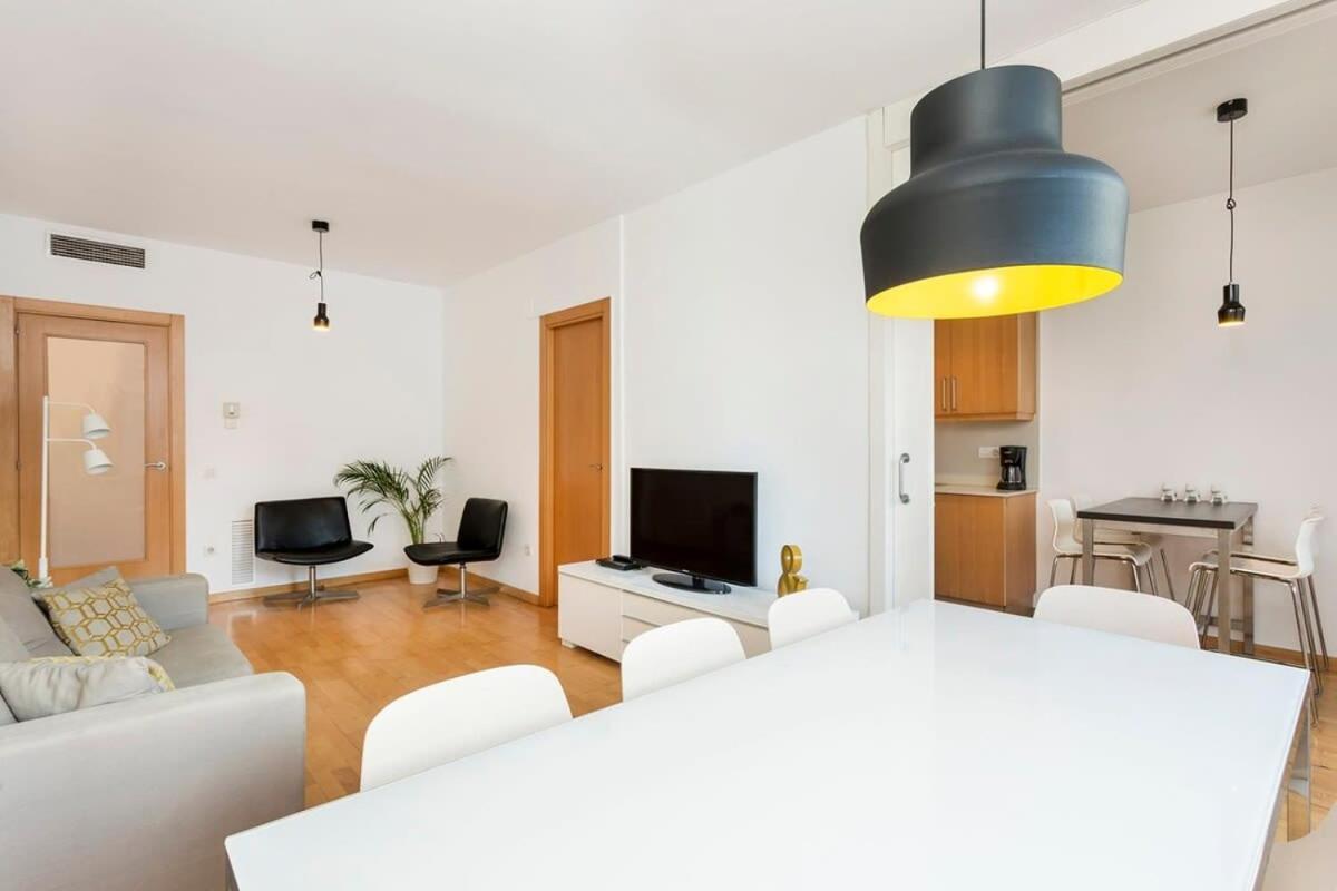 Apartamento Spacious And Elegant 4 Bedroom With Private Terrace Barcelona