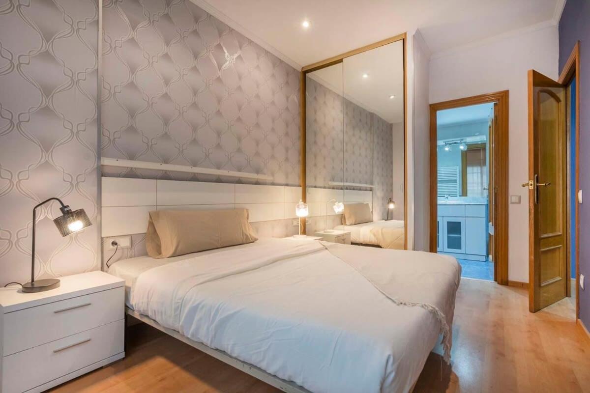 Apartamento Renovated 4bd 2bth With Terrace In Plaza España Barcelona