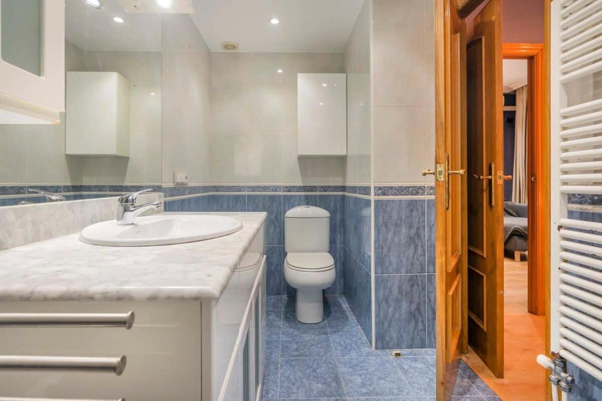 Apartamento Renovated 4bd 2bth With Terrace In Plaza España Barcelona