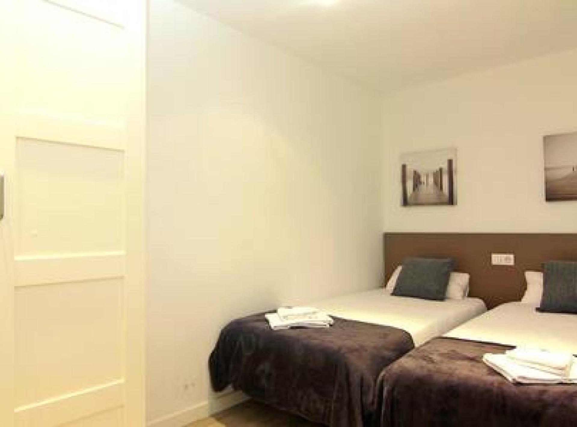 Mab2 - Mab2 - Apt At Street Level With Private Terrace Apartment Barcelona