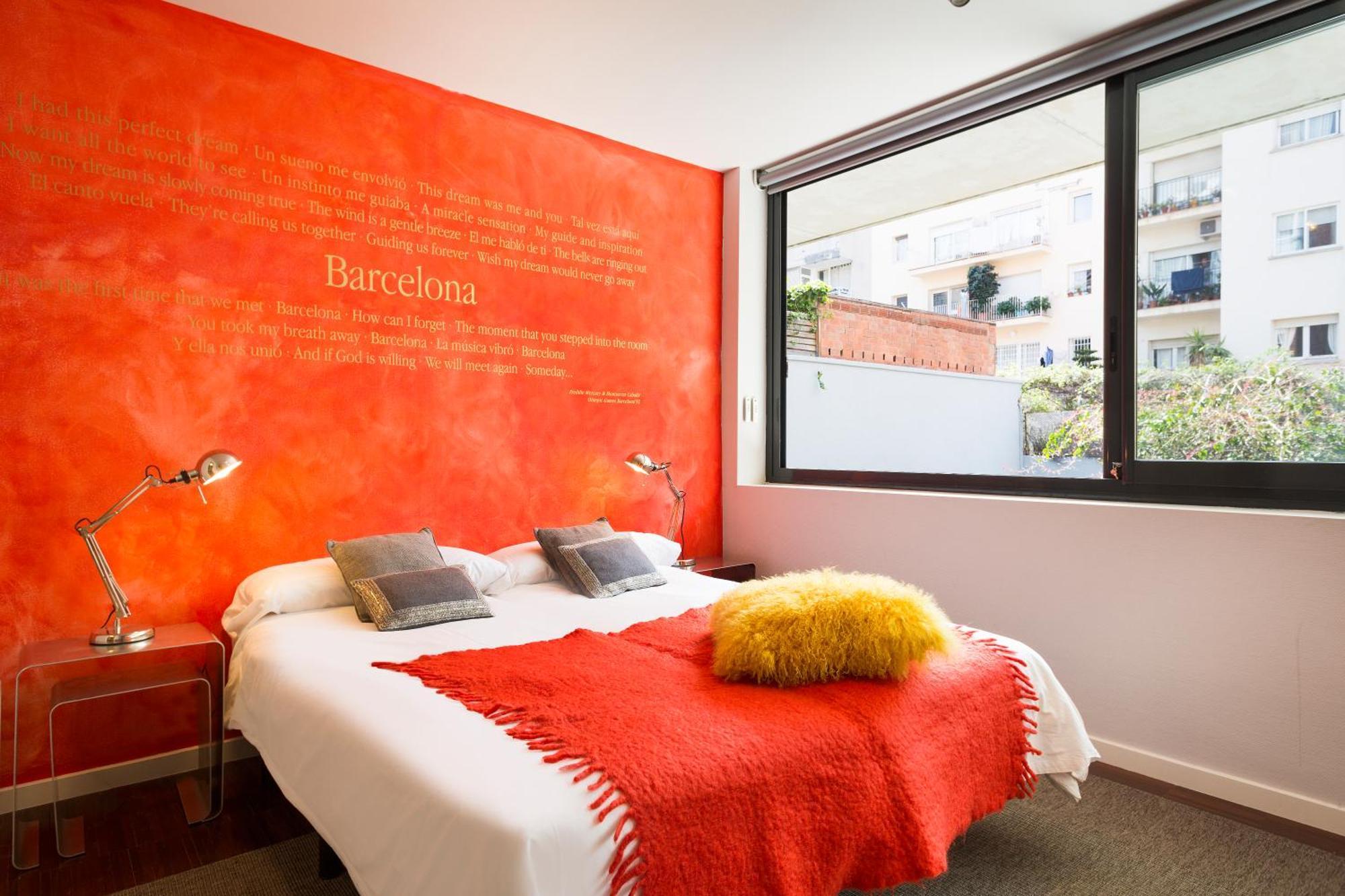 Apartamento My Space Emirates - Modern Duplex With Private Garden And Swimming Pool *