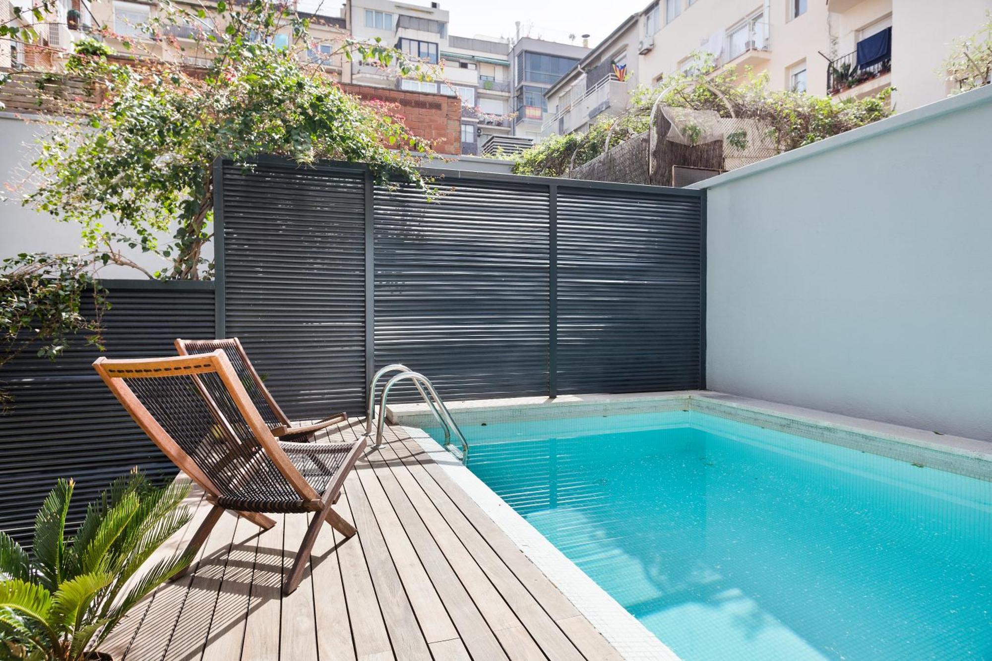 My Space Emirates - Modern Duplex With Private Garden And Swimming Pool