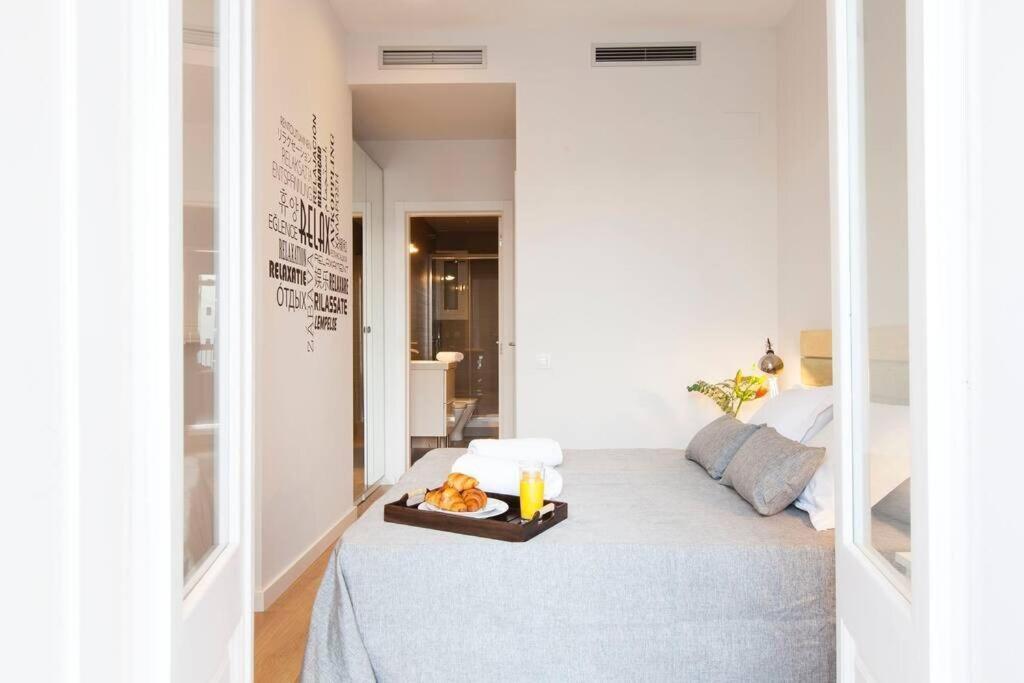 Perfectly Located 4bed 4bath In 2 2 *