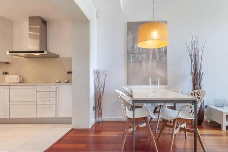 Apartamento Wonderful 2-bd With Balcony Plaza Cataluña Barcelona