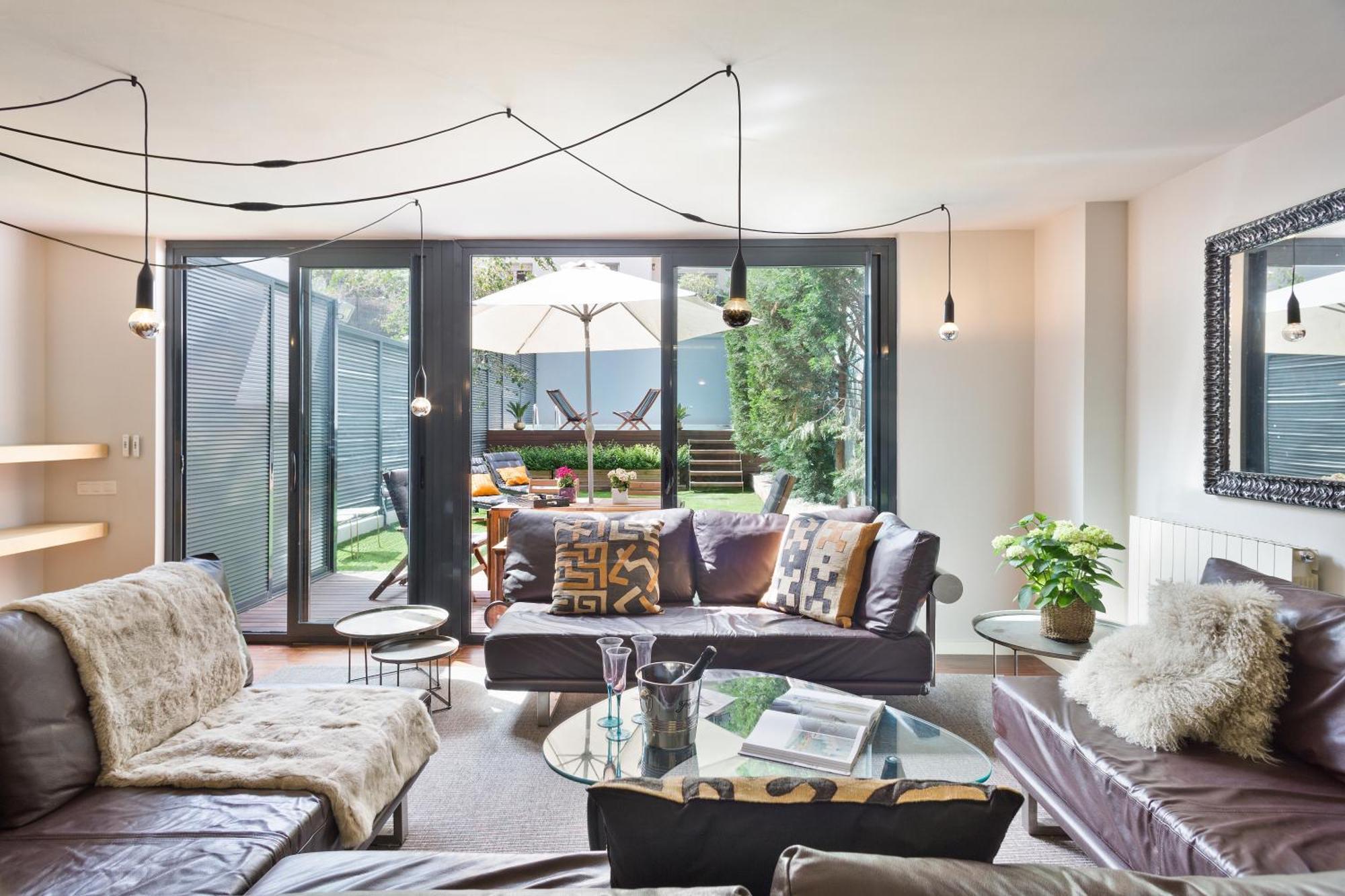 My Space Emirates - Modern Duplex With Private Garden And Swimming Pool Apartamento Barcelona