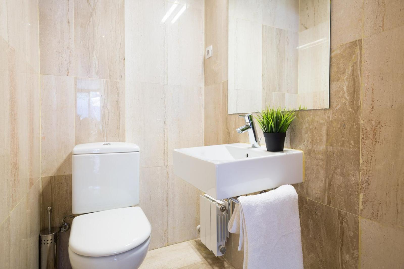 Apartamento My Space Emirates - Modern Duplex With Private Garden And Swimming Pool