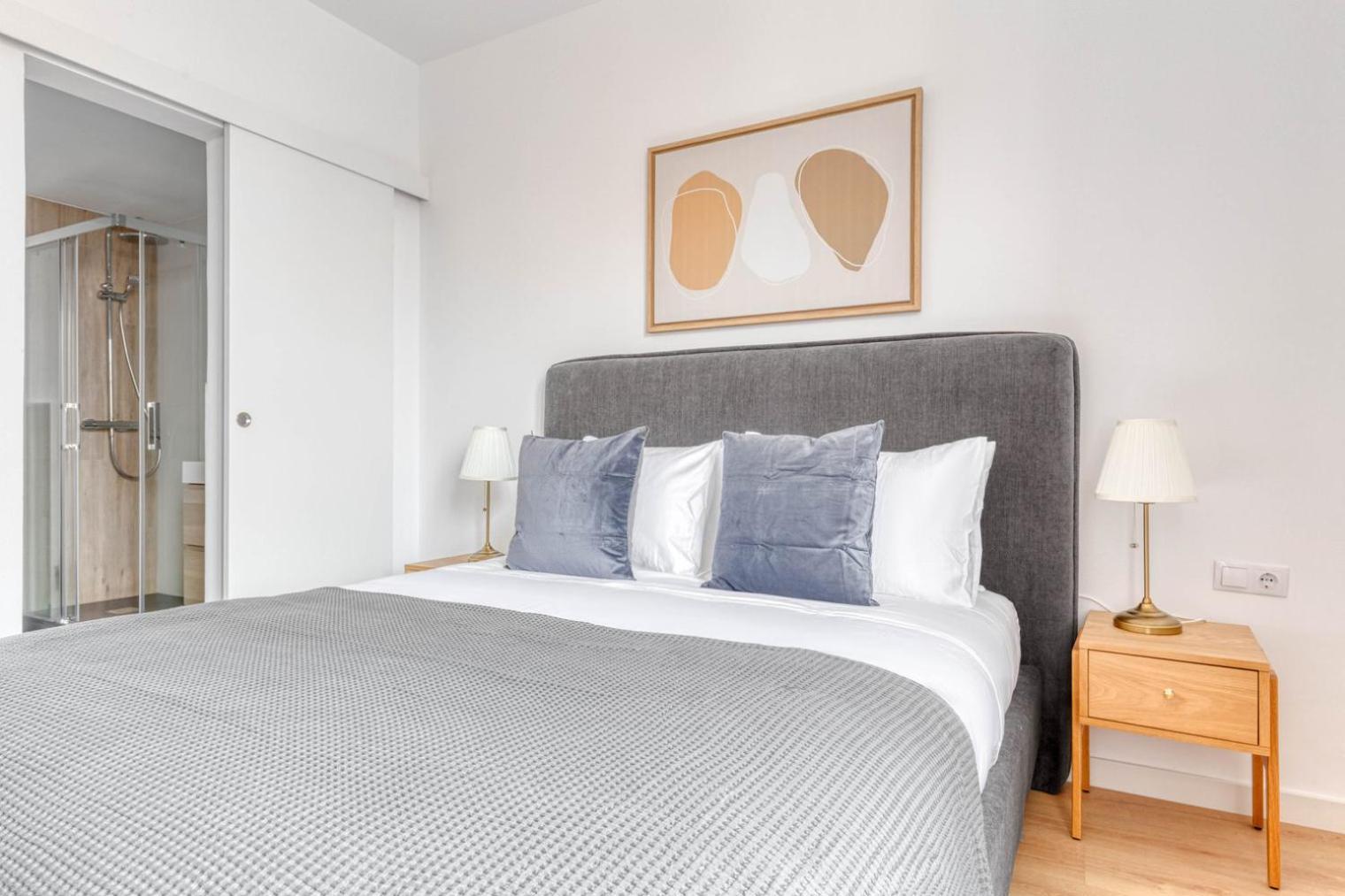Blueground Sarria Balcony Bcn-74 Apartamento