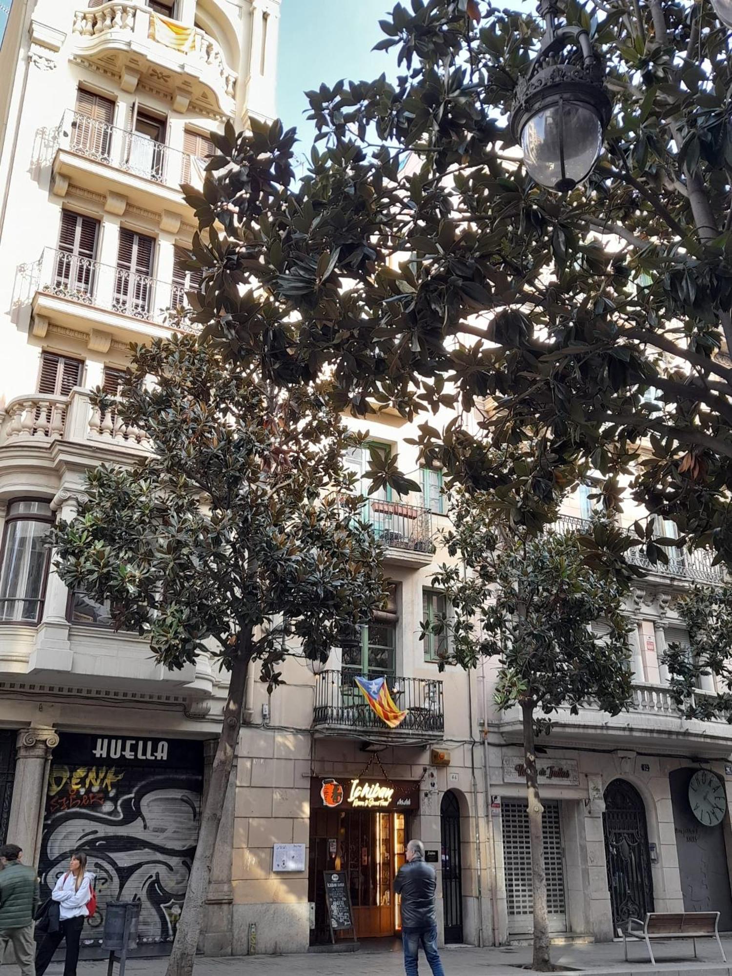 La Casa De Laura Nisia Bed & Breakfast Barcelona