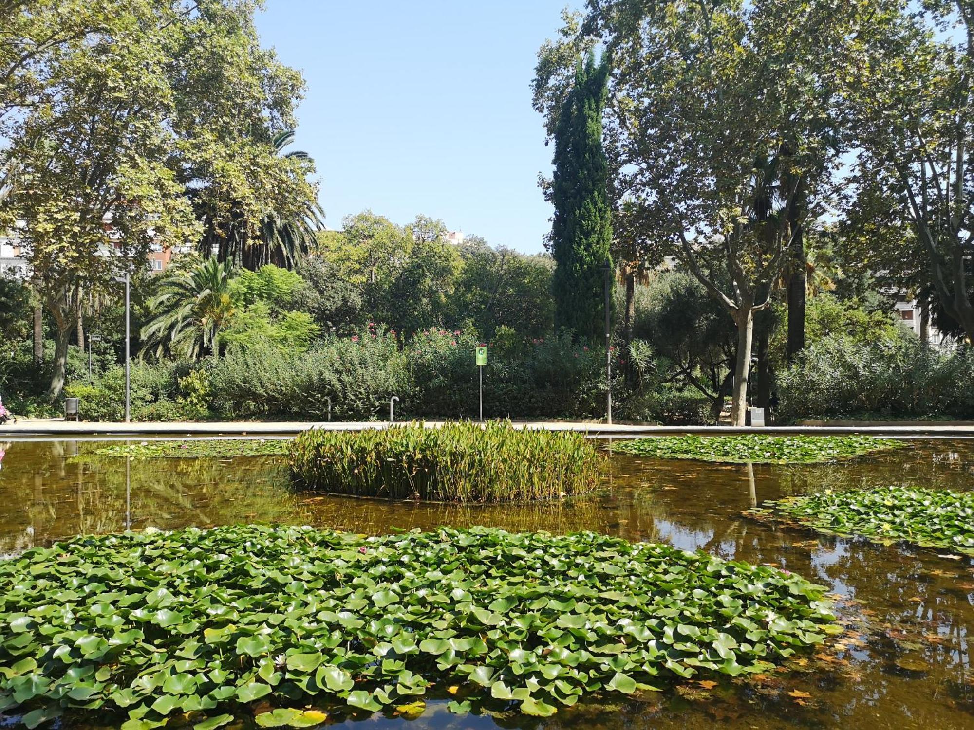 Aparteasy - Private Terrace, 3 Bedrooms, Eixample Barcelona