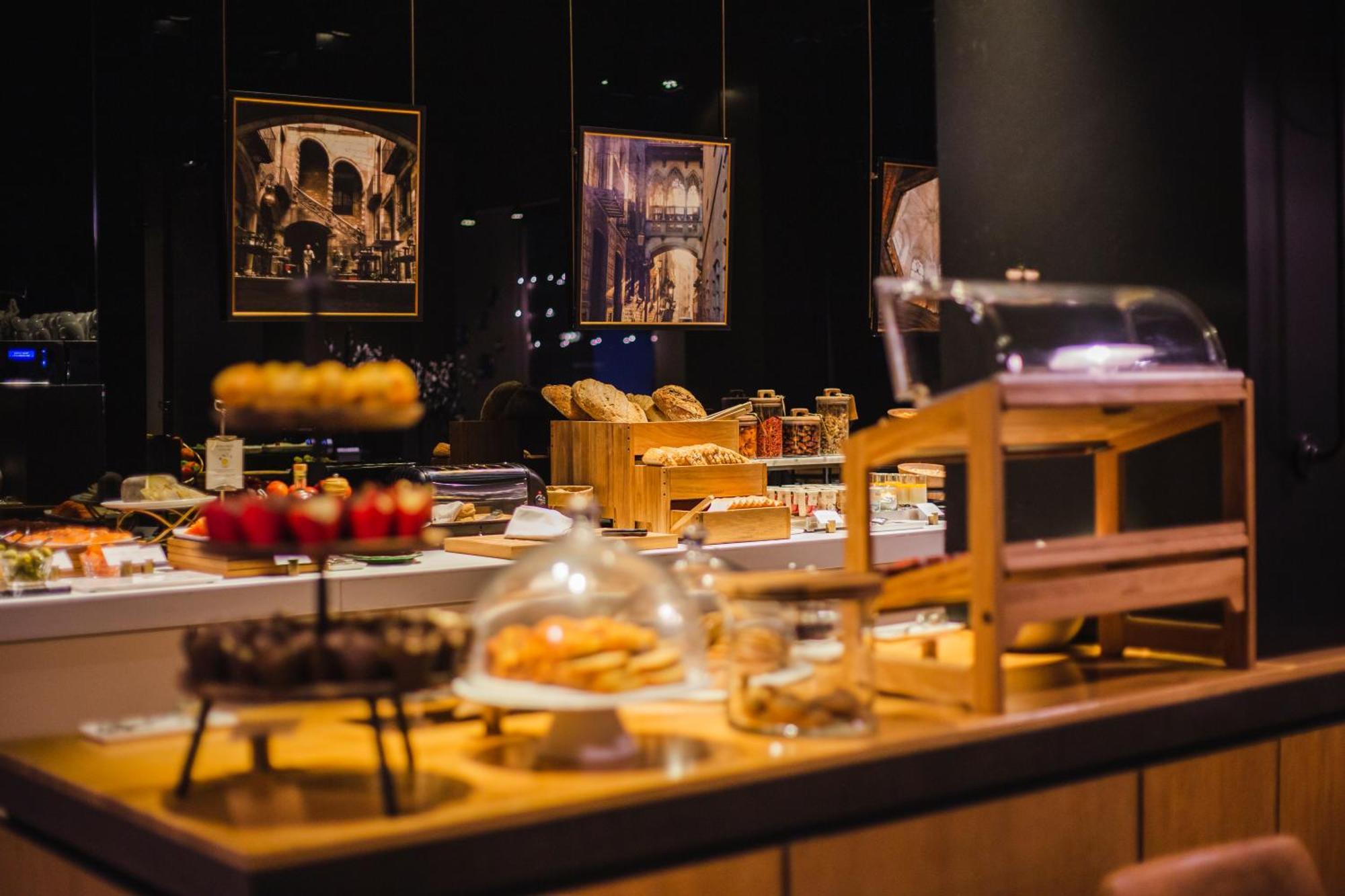 Hotel Grand Central, Small Luxury
