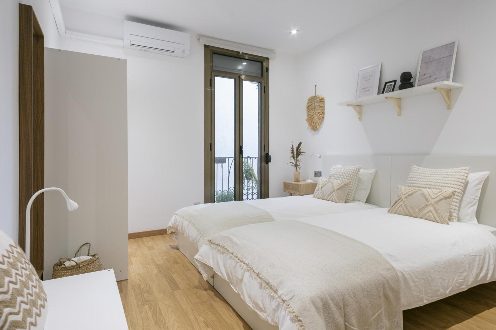 Ola Living Consell De Cent *