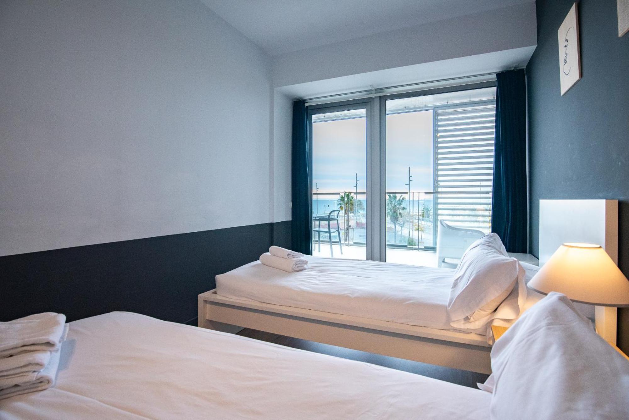 Unique Rentals-seafront Luxe Barcelona