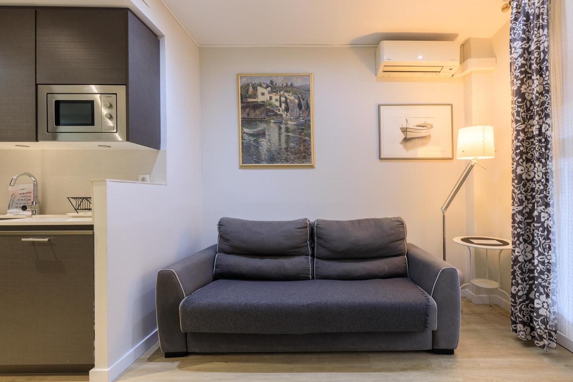 Stay Barcelona Sagrada Familia Apartment