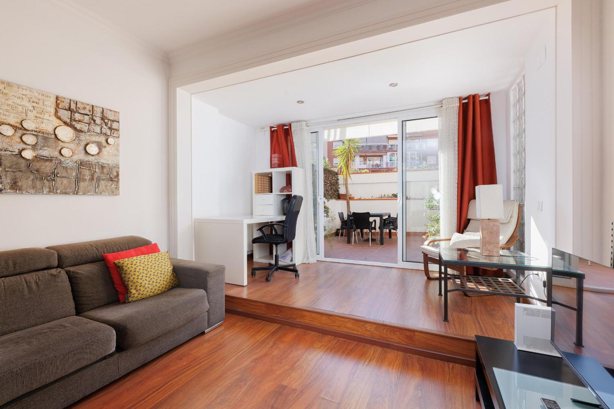 Aparteasy - Private Terrace, 3-bedroom Barcelona