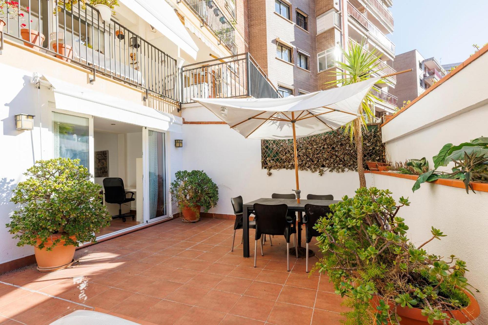 Apartamento Aparteasy - Private Terrace, 3-bedroom