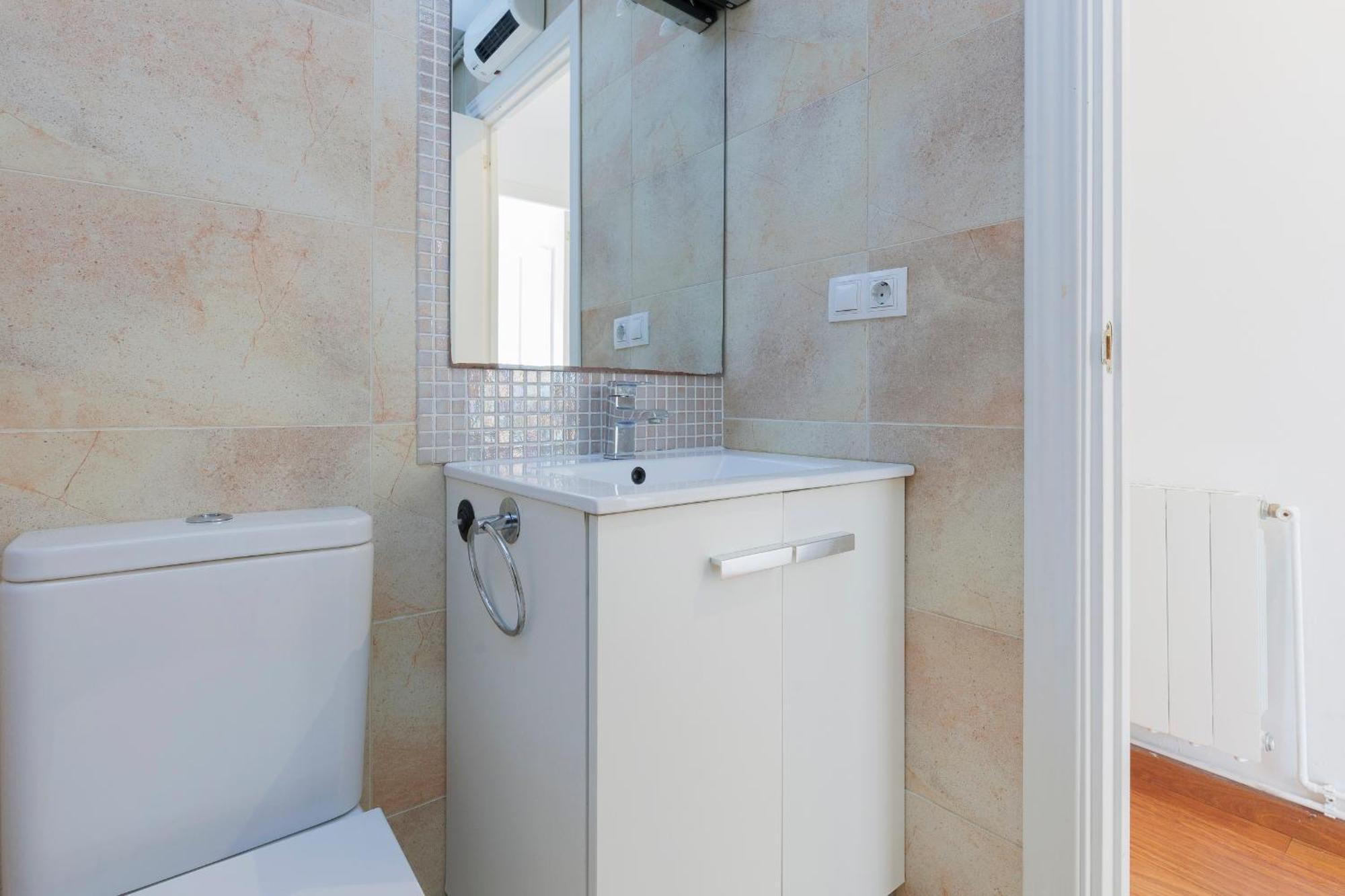 Apartamento Aparteasy - Private Terrace, 3-bedroom *