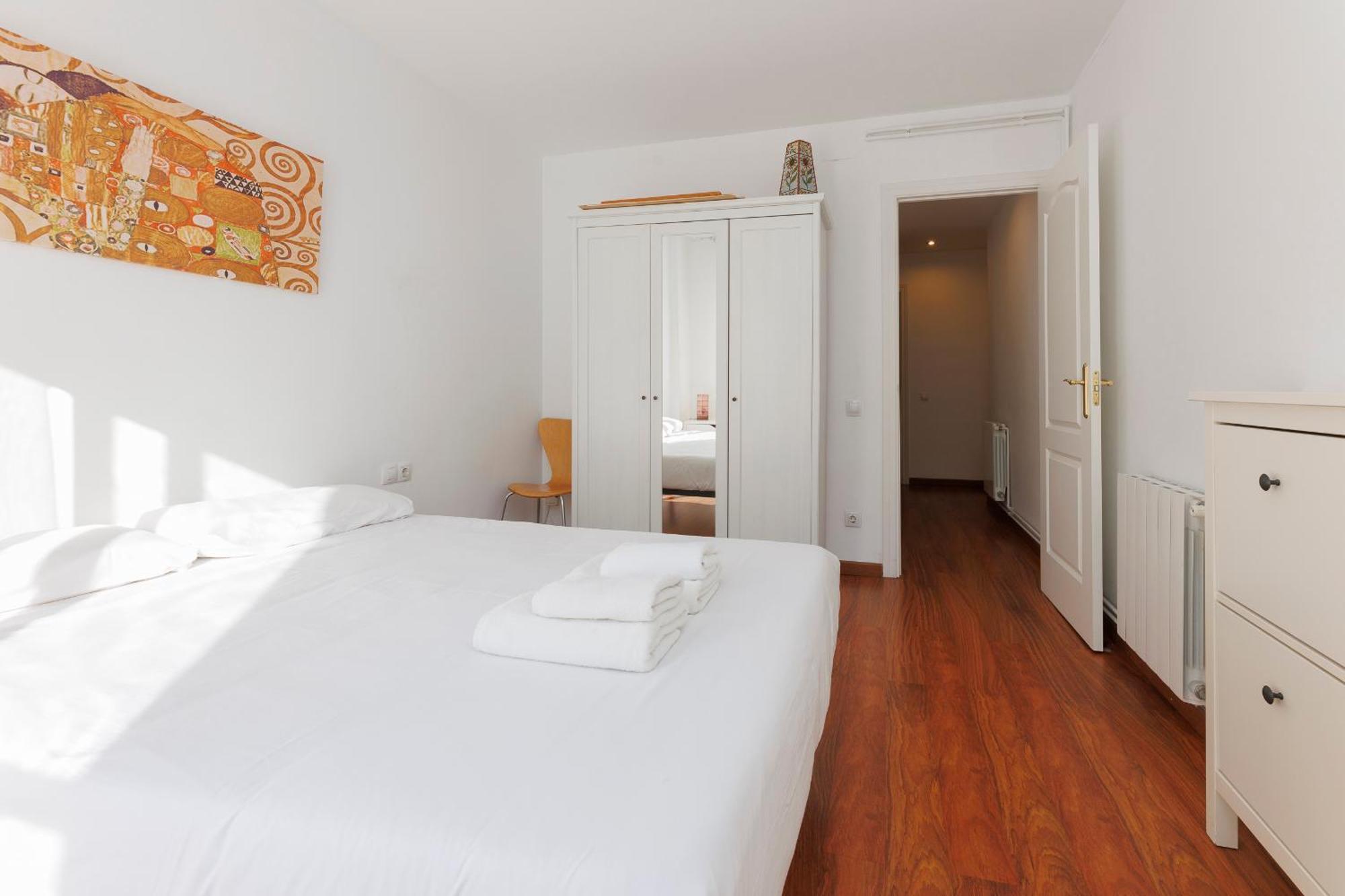 Aparteasy - Private Terrace, 3-bedroom *