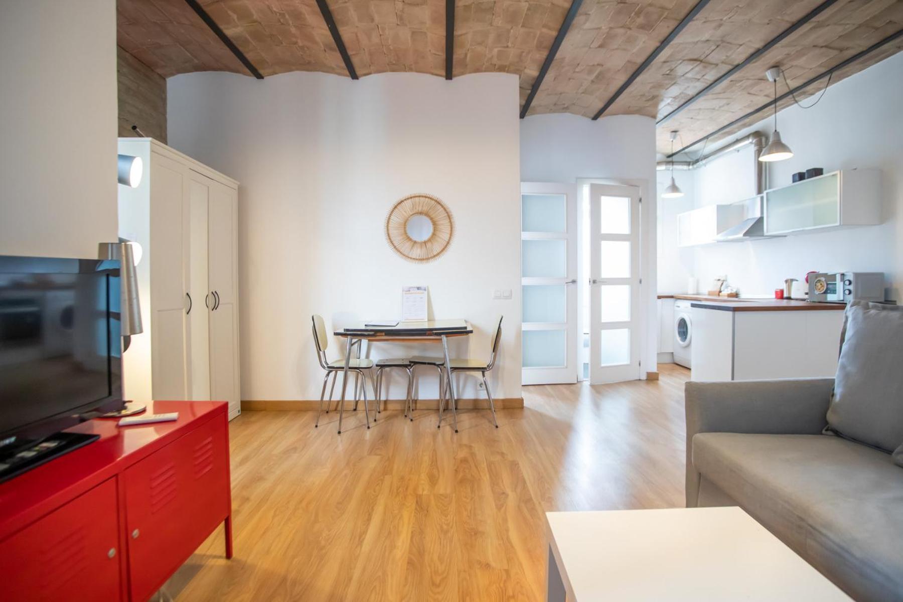 51no1058 - Bright 1bed Flat In Poble Sec Apartamento Barcelona