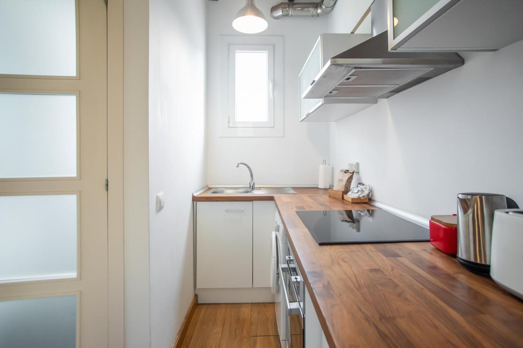 51no1058 - Bright 1bed Flat In Poble Sec Apartamento *