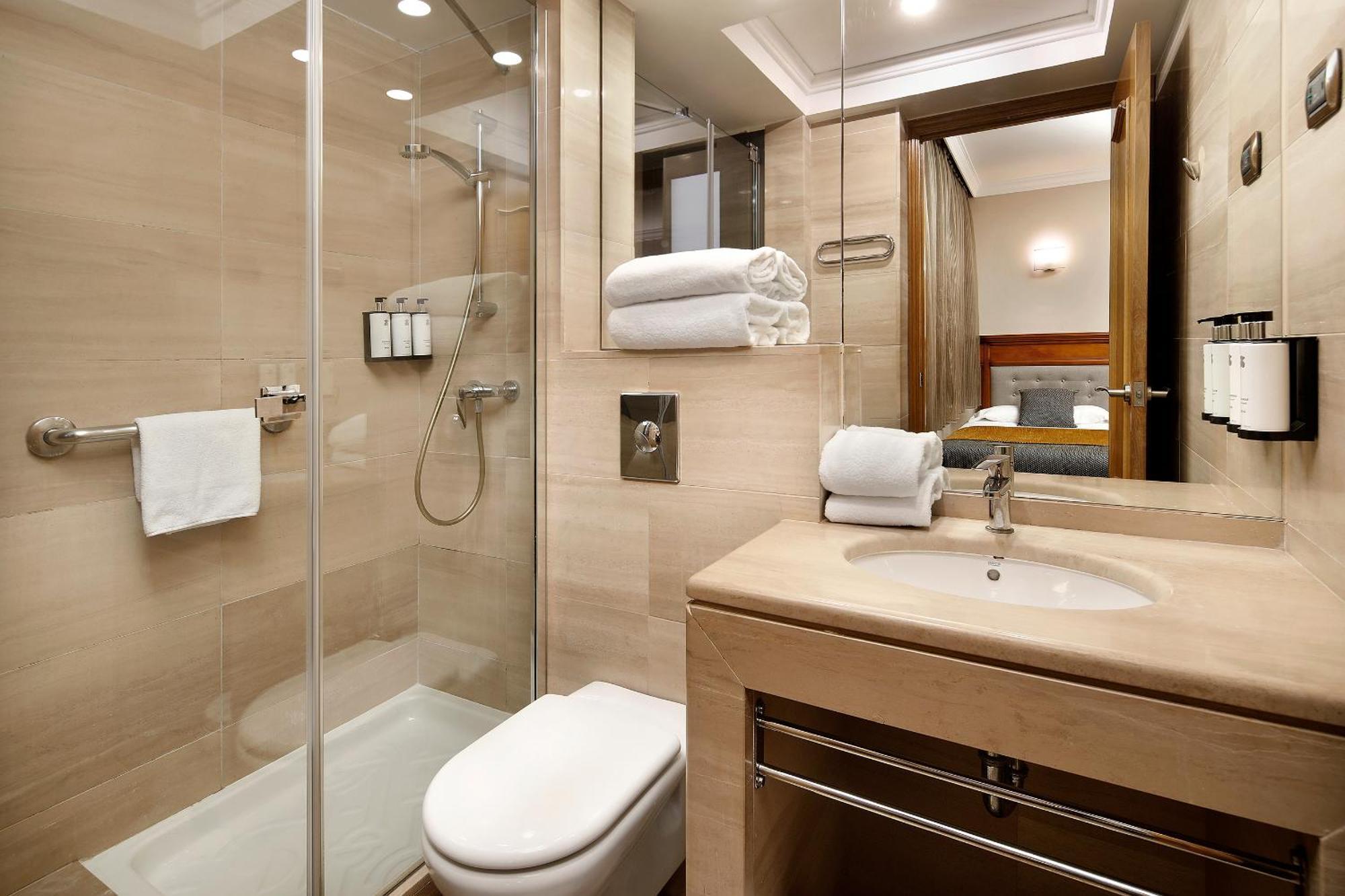 Apartaments-hotel Hispanos 7 Suiza Aparthotel 4*