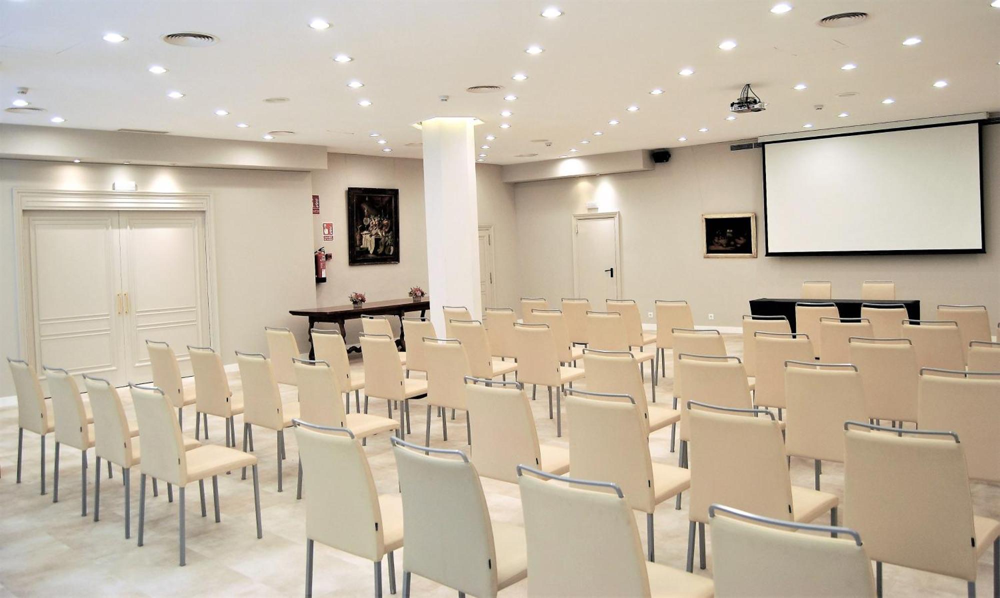 Lamaro Hotel 5*