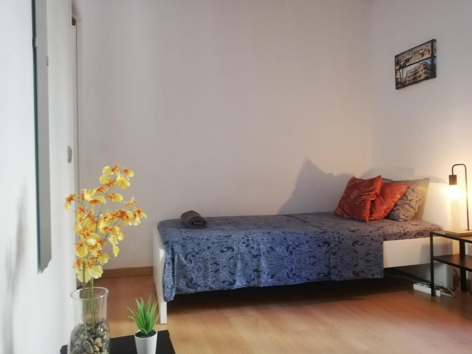 Hostal Doble En Eixample *