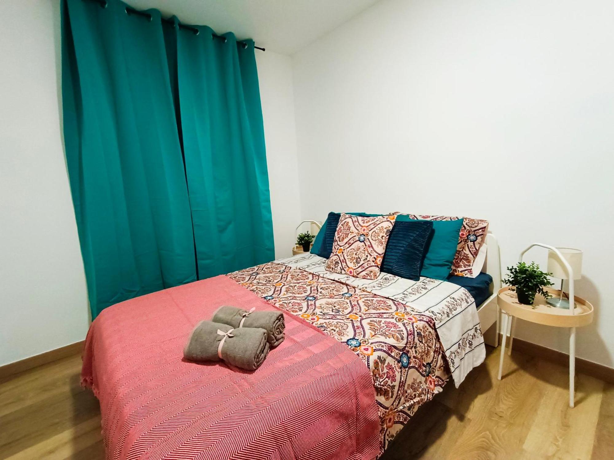 Rooms In Gothic Barcelona