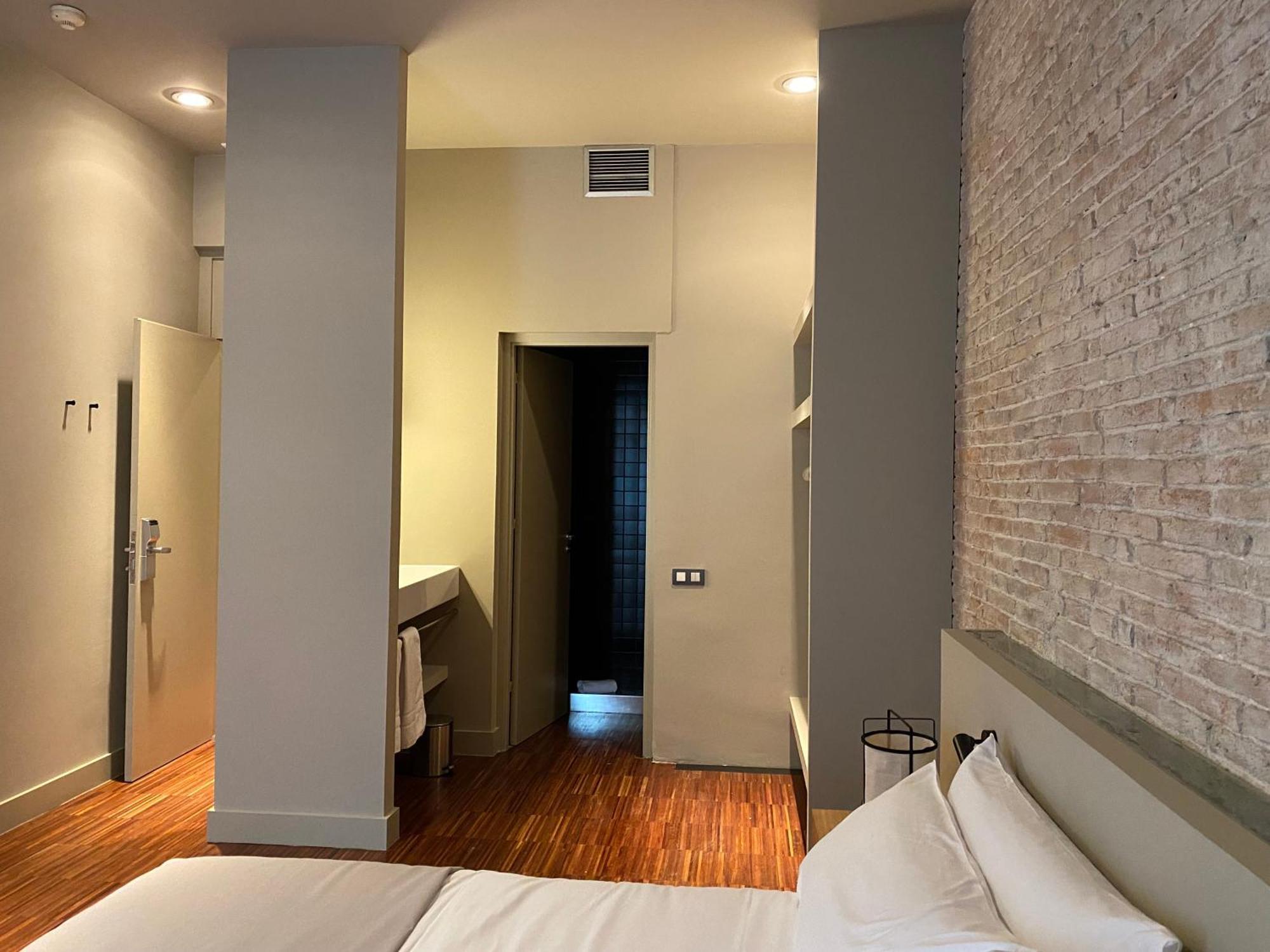 Guest house Uma Pau Claris 3*