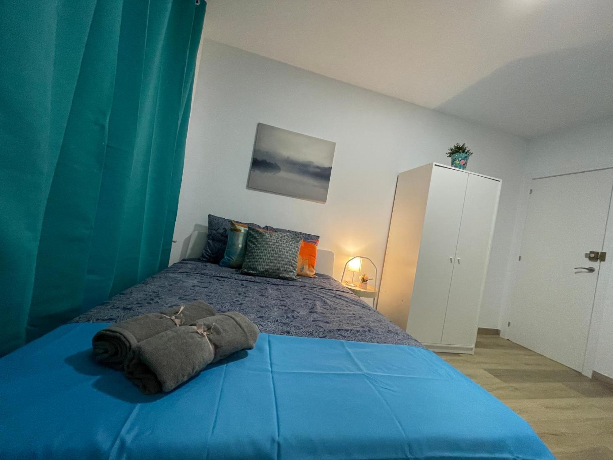 Rooms In Gothic Barcelona