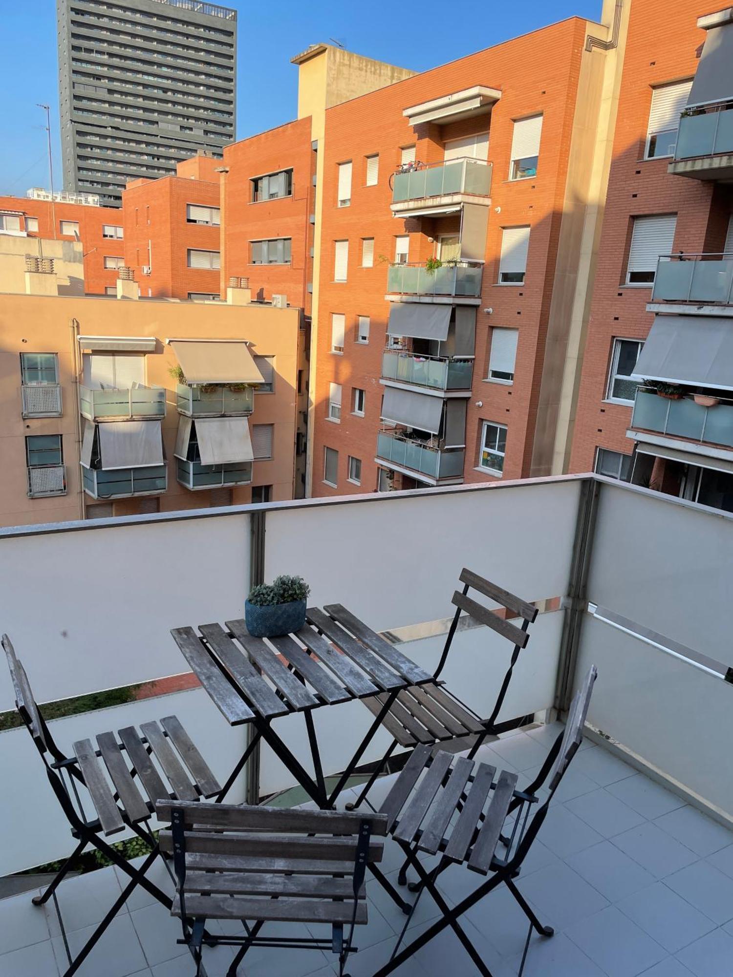 New! Amazing 2 Bedroom In Rambla Del Poblenou * Barcelona