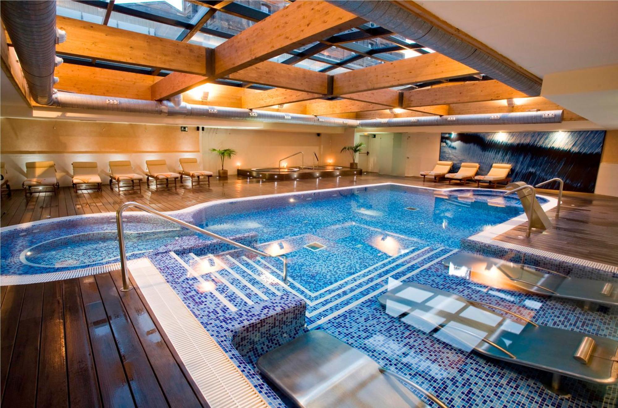 & Olimpica Hotel