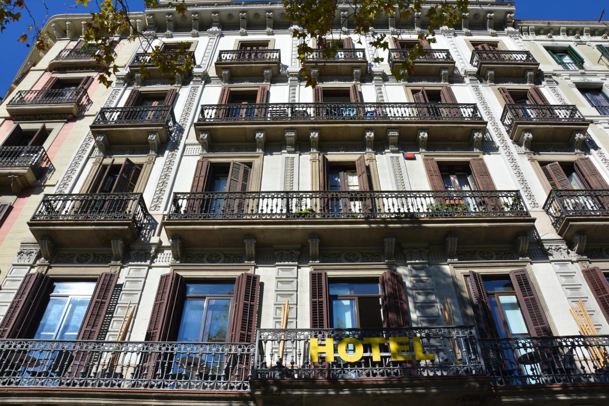 Center Gran Via * Barcelona