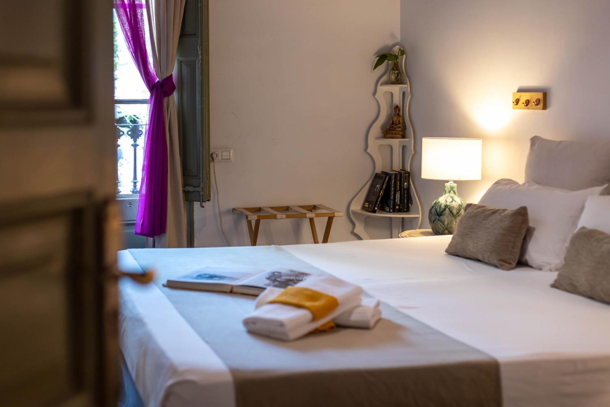 Primavera Hostal *