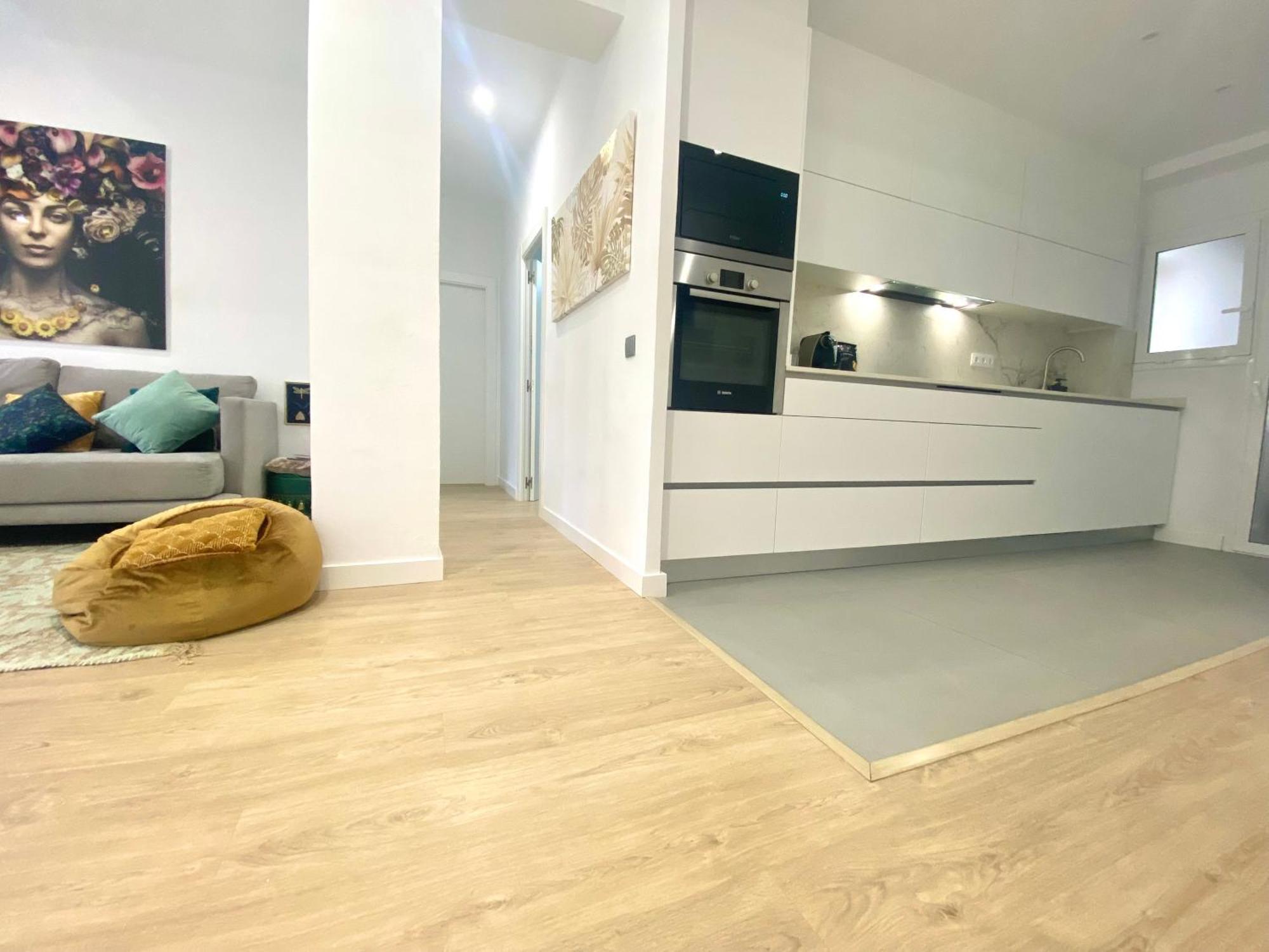 Chic Apartments- Free Parking - 10 Min From Bcn Centre By Metro Apartamento Barcelona
