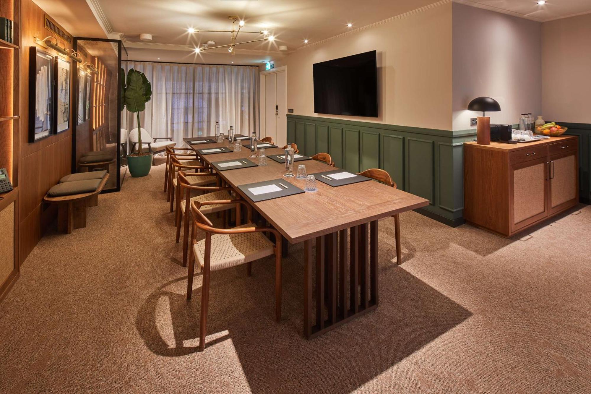 Via Sants Barcelona, Tapestry Collection By Hilton 4* Barcelona