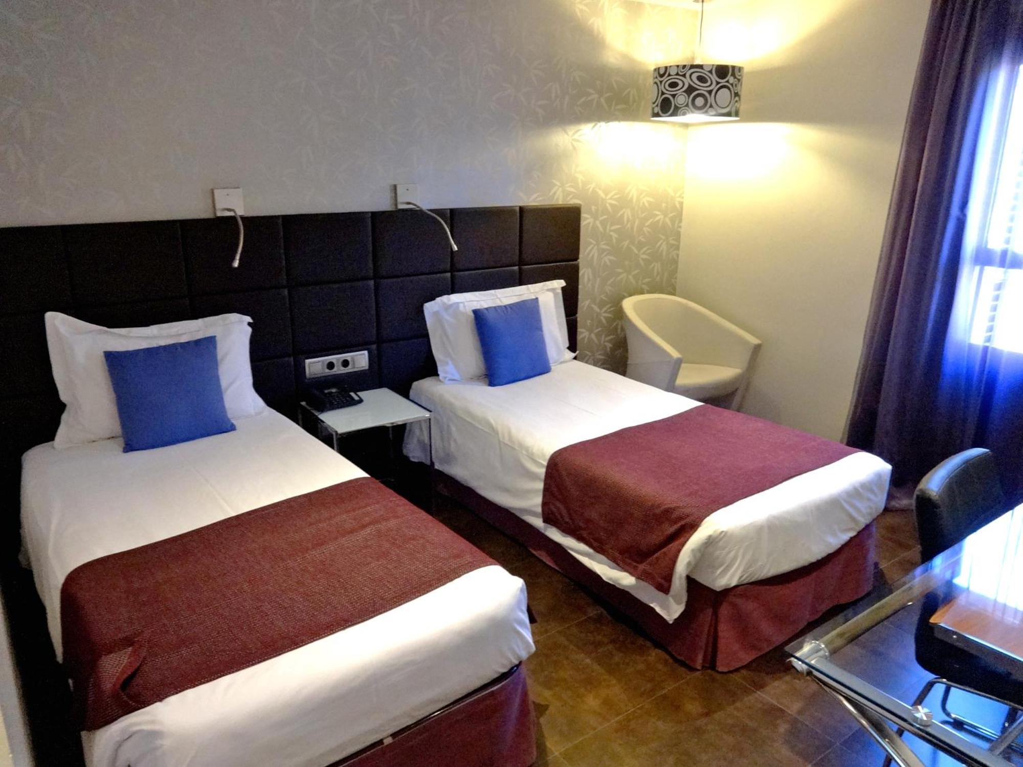 Lloret Ramblas Hotel *