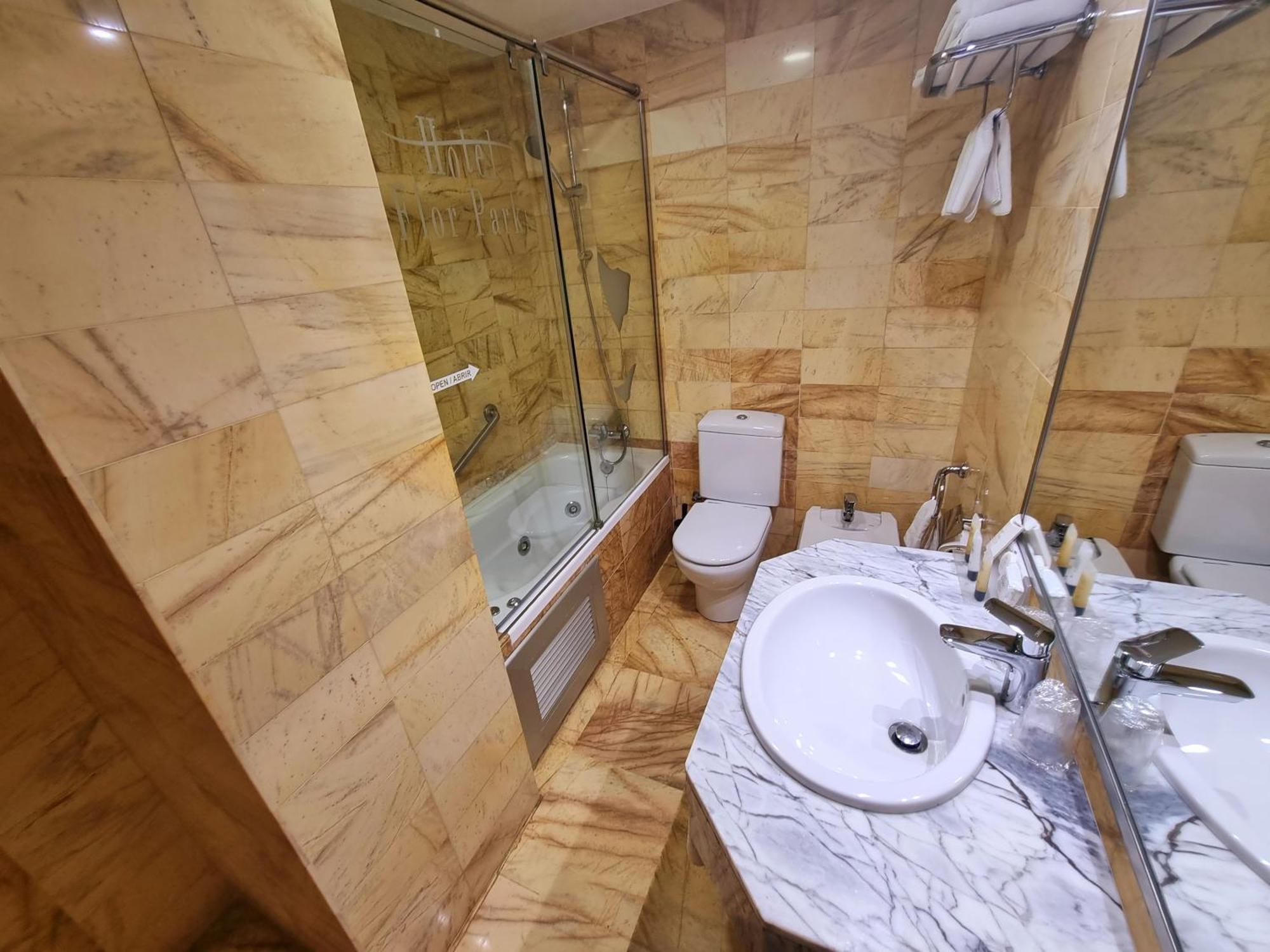 Hotel Flor Parks 3*