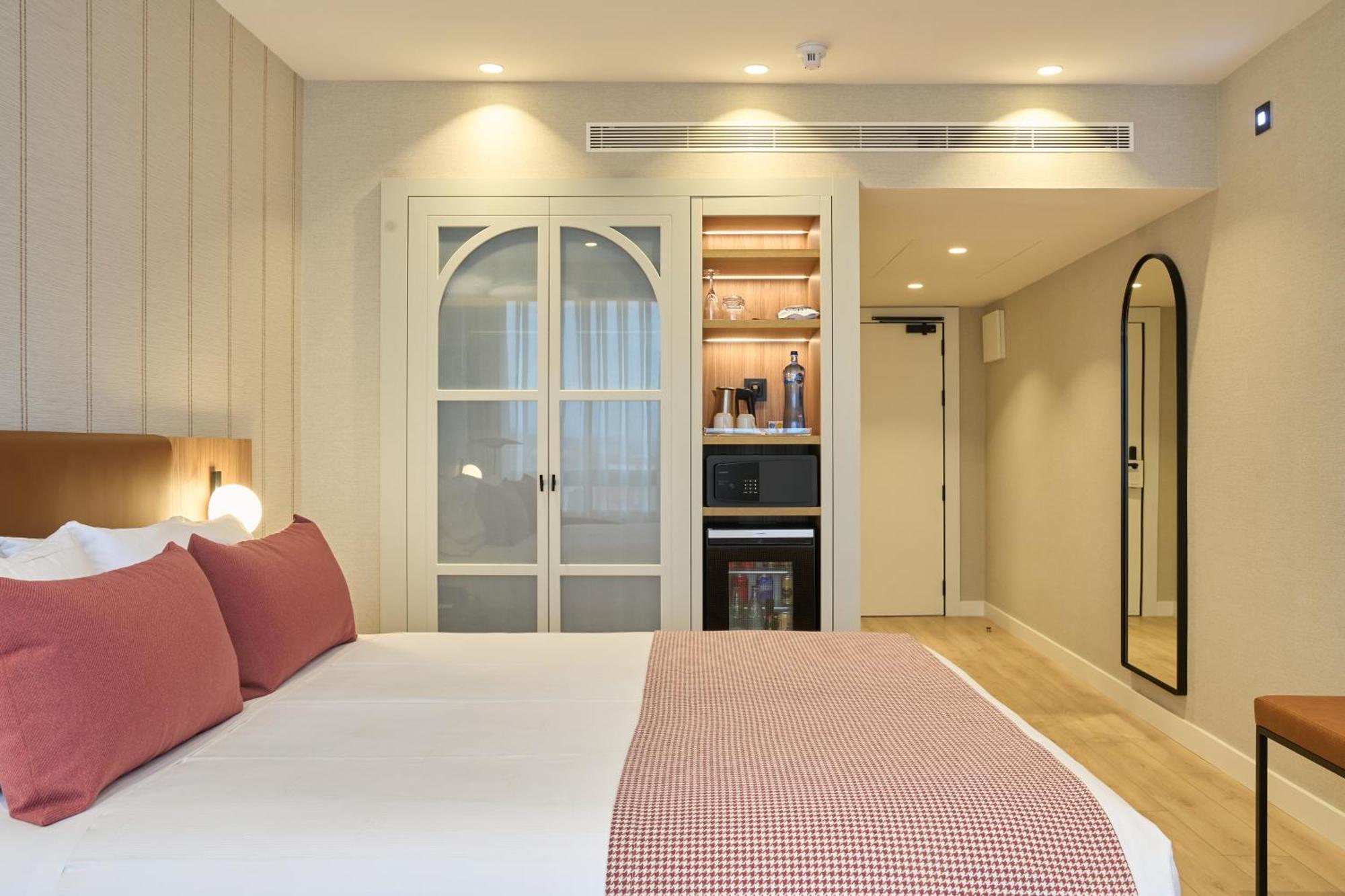 Catalonia 505 Hotel