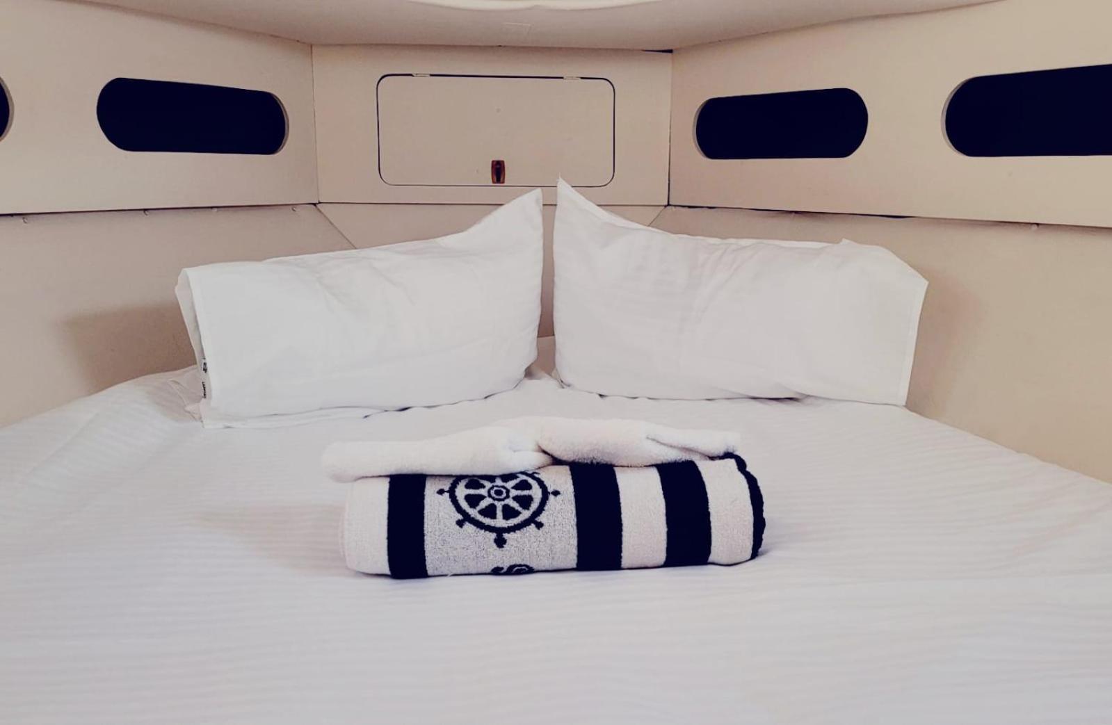 Cosy And Homey Houseboat Castelldefels