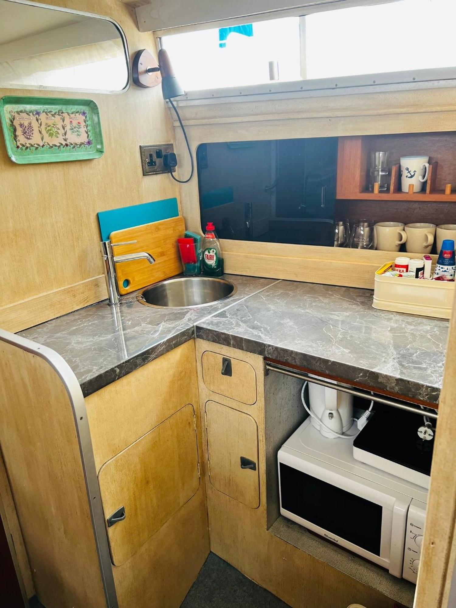 Cosy And Homey Houseboat Castelldefels Barcelona