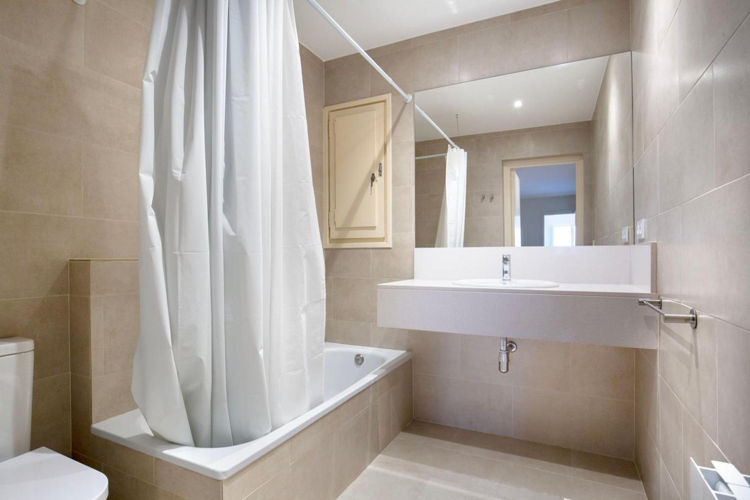 Blueground Sarria Furnished W Full Kitchen Bcn-132 * Barcelona