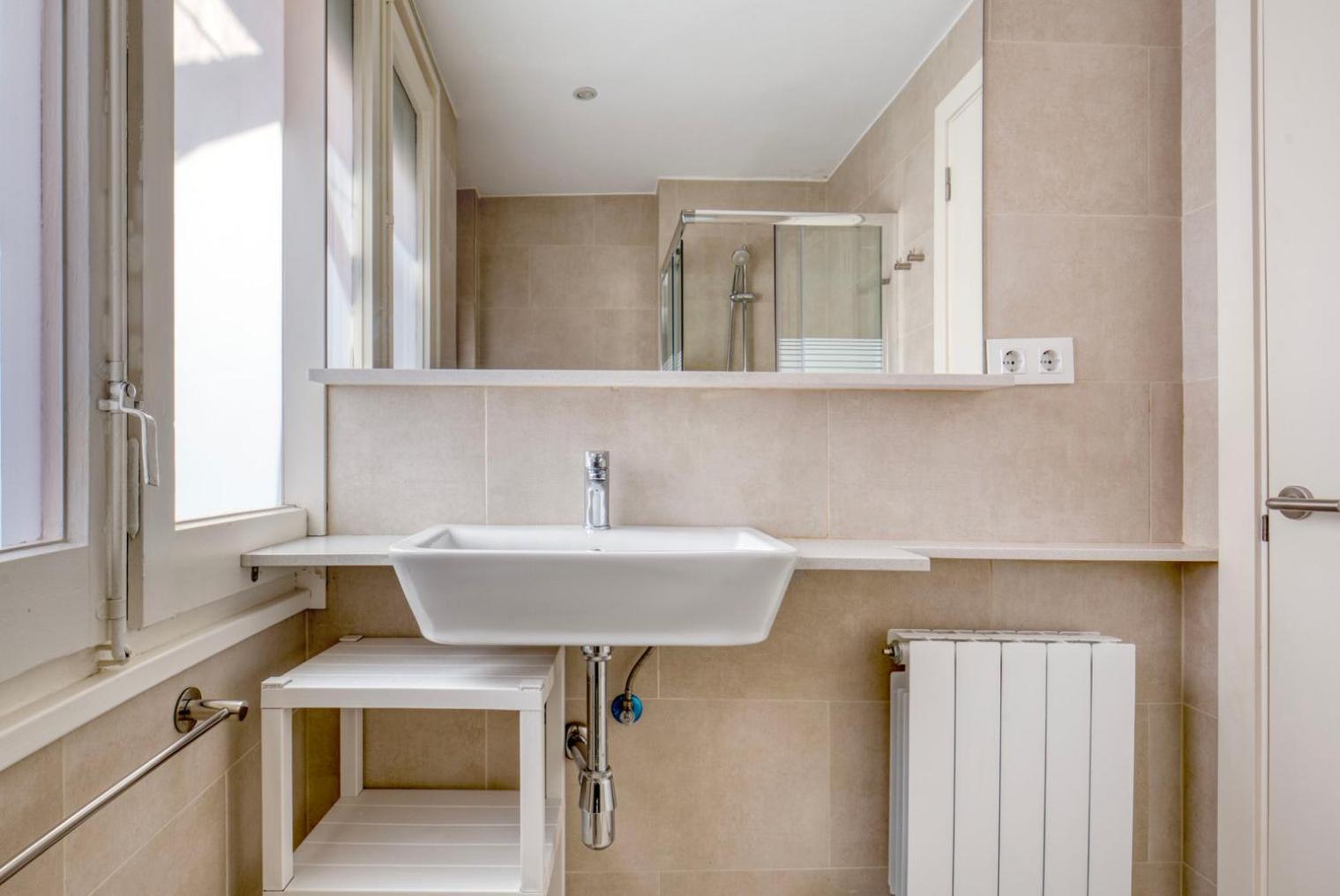 Blueground Sarria Furnished W Full Kitchen Bcn-132 * Barcelona