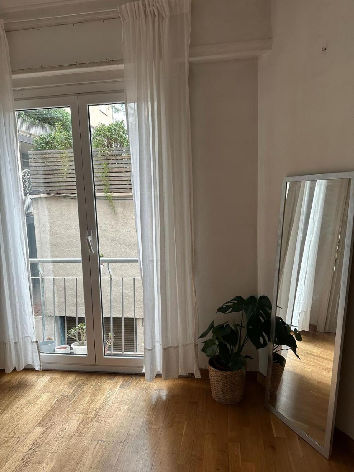 In Spacious In City Center
