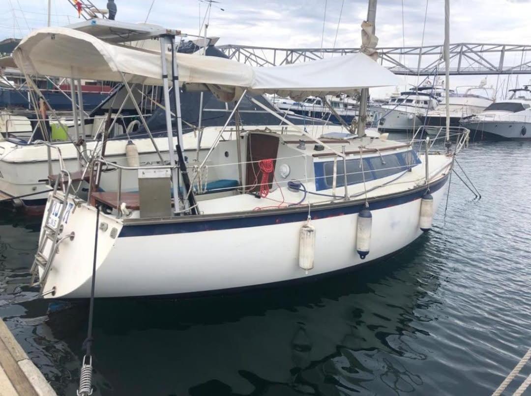 Precioso Barco A 25 Min De * Barcelona