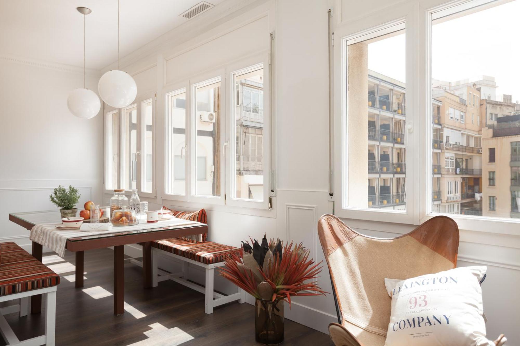 Enjoybcn Coliseum Apartment