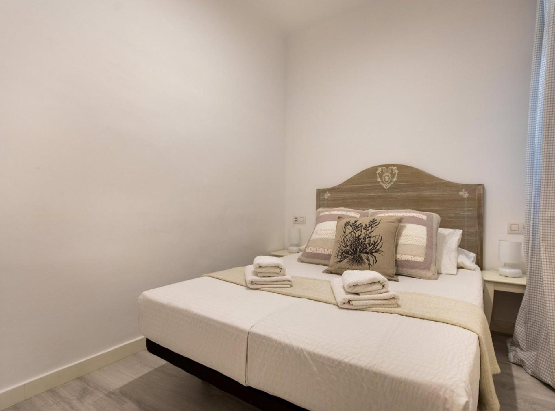 Pere Serafi 2 Bedroom Apartment